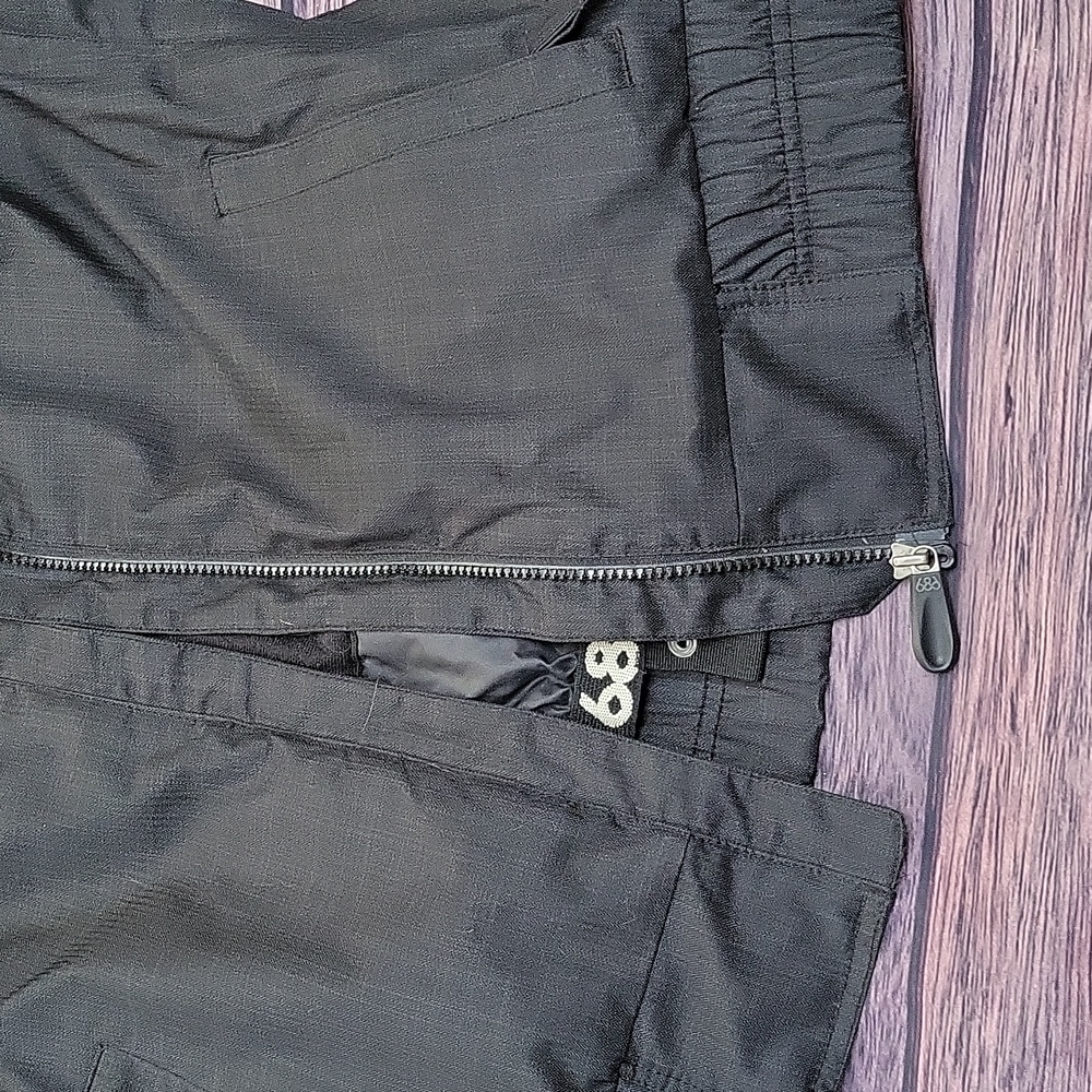 686 ski jacket - Picture 2 of 16